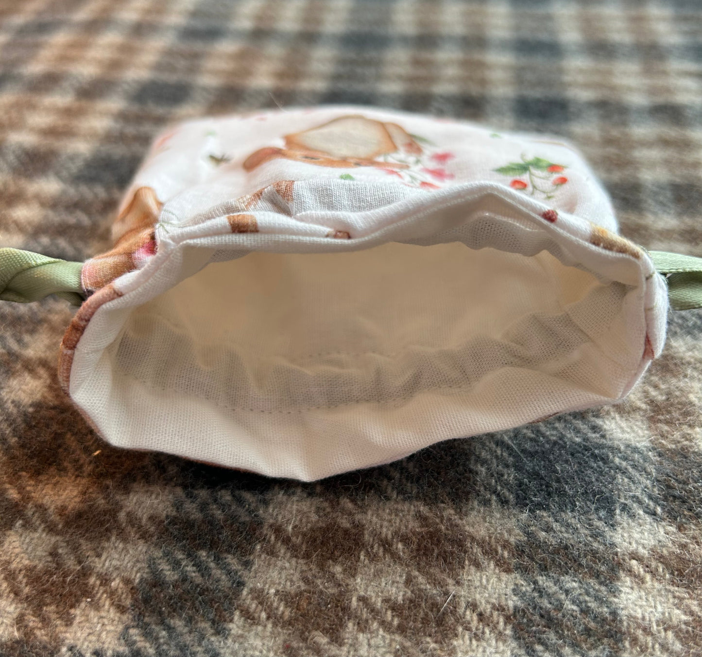 Bunny mini drawstring bag
