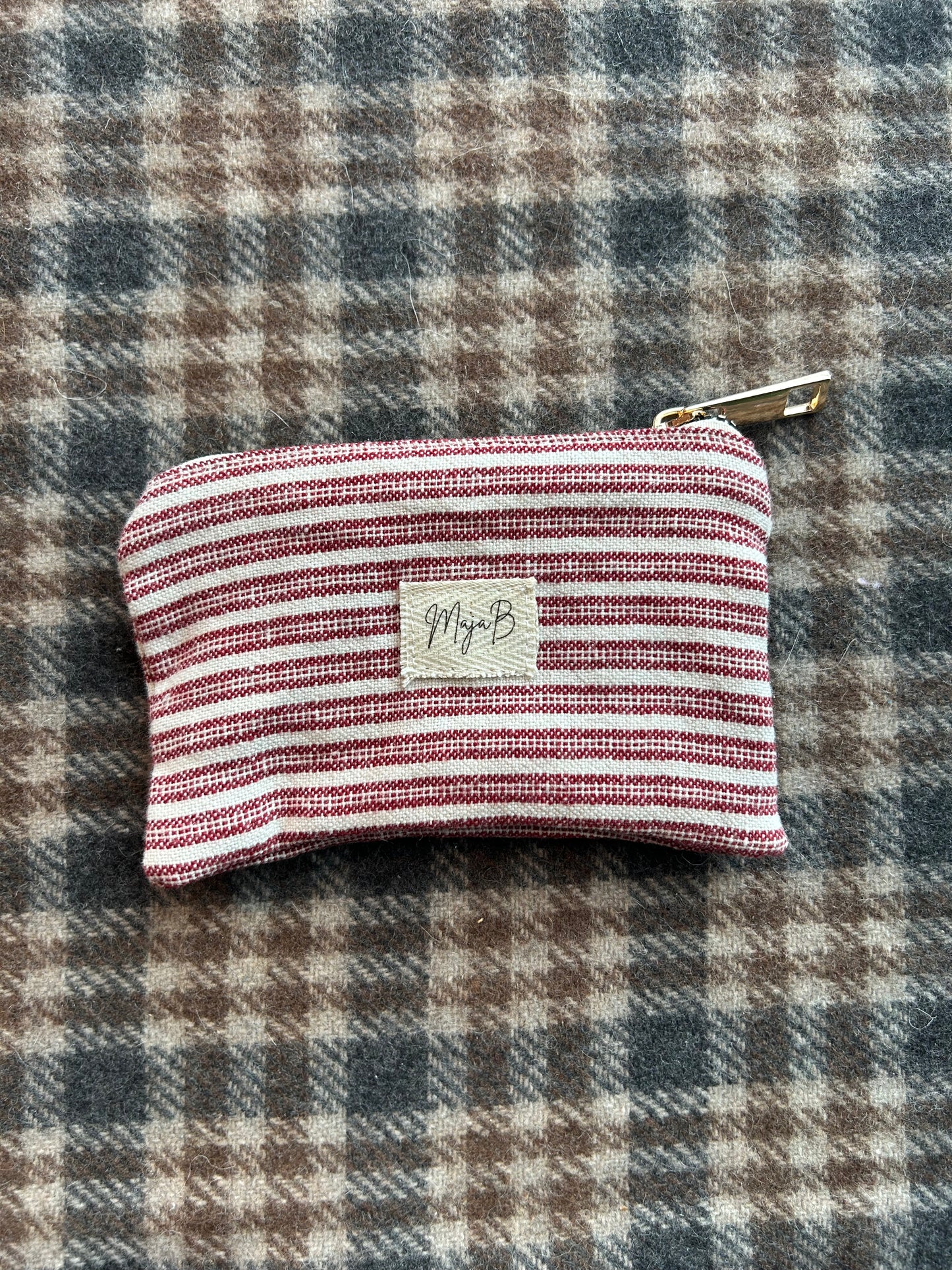 Red stripes small pouch