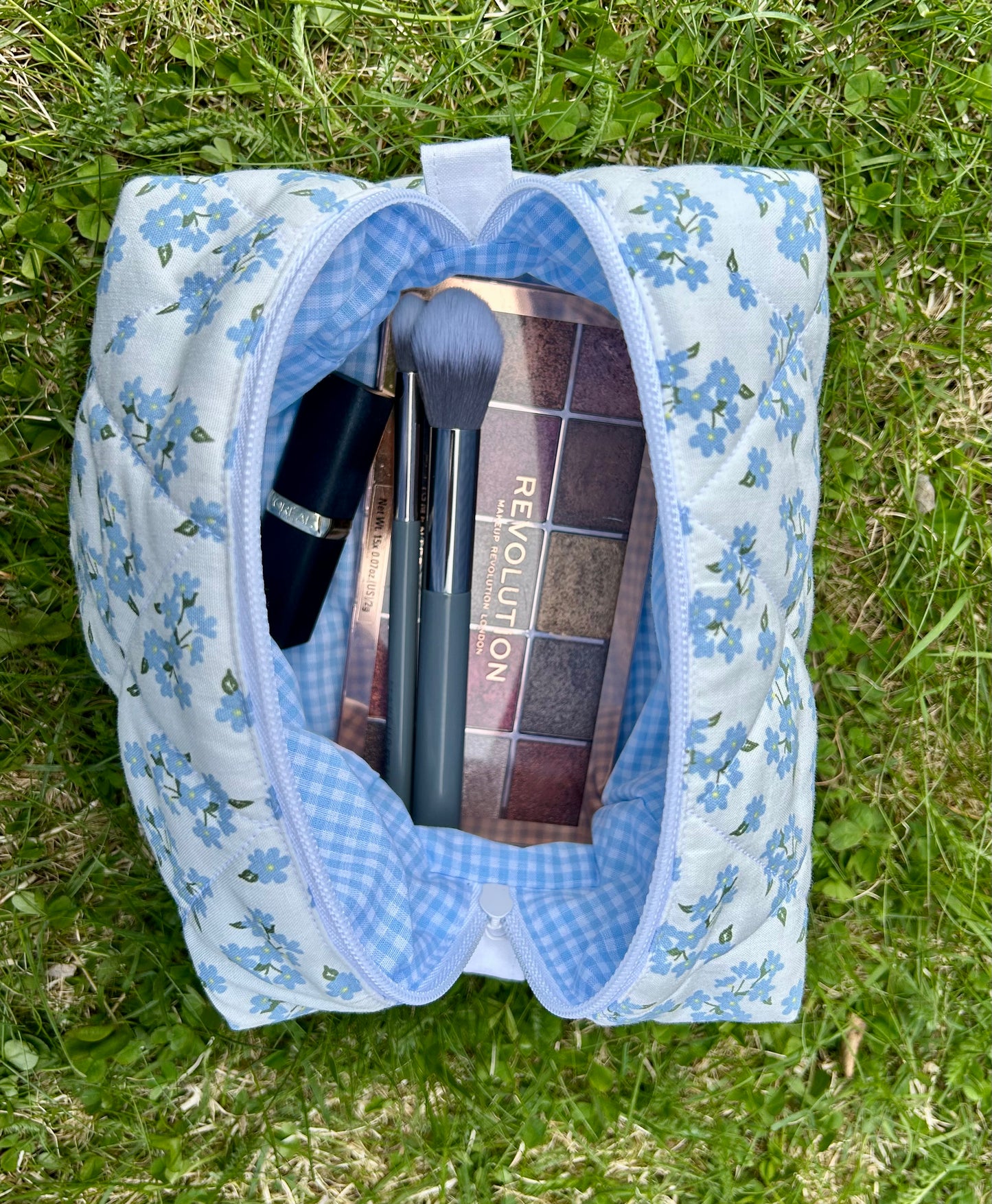 Calm Meadow medium makeup bag
