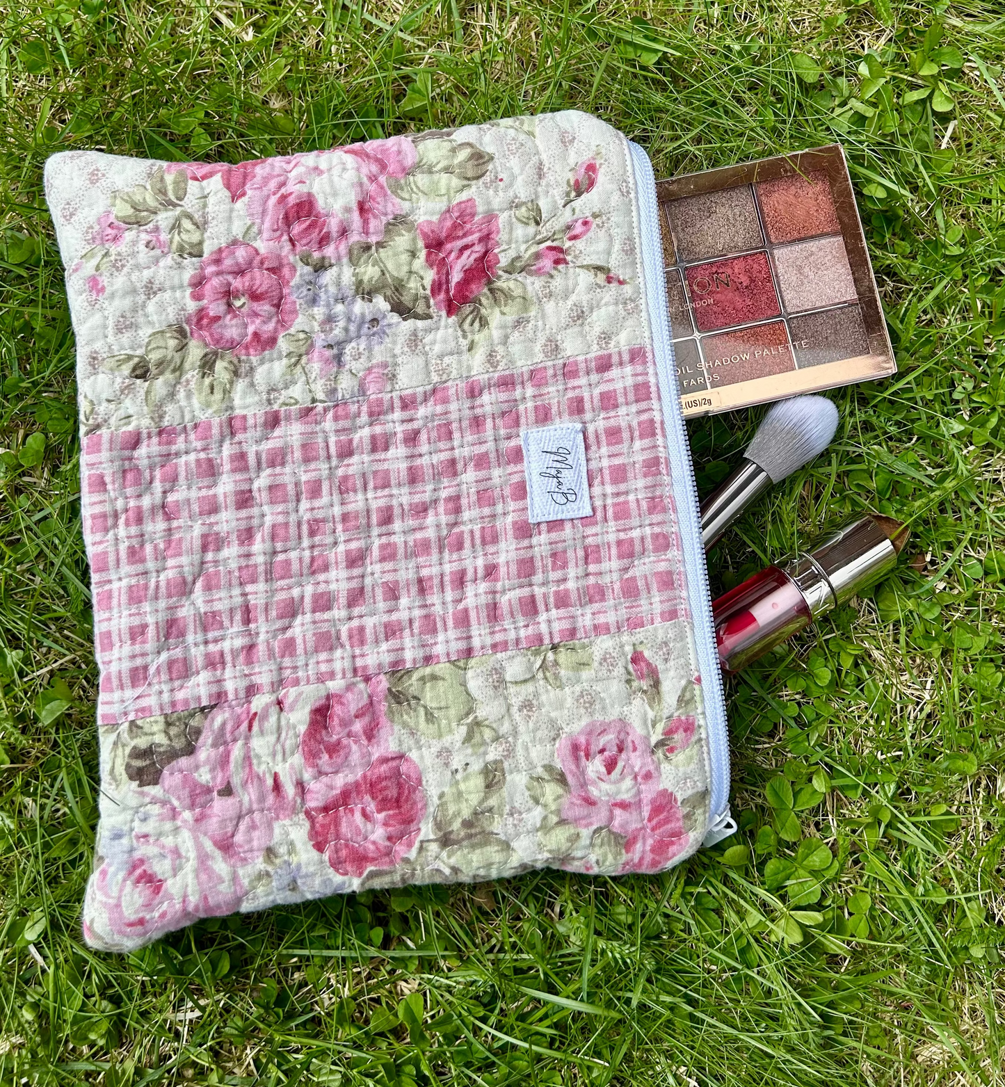 Rose stripe large pouch