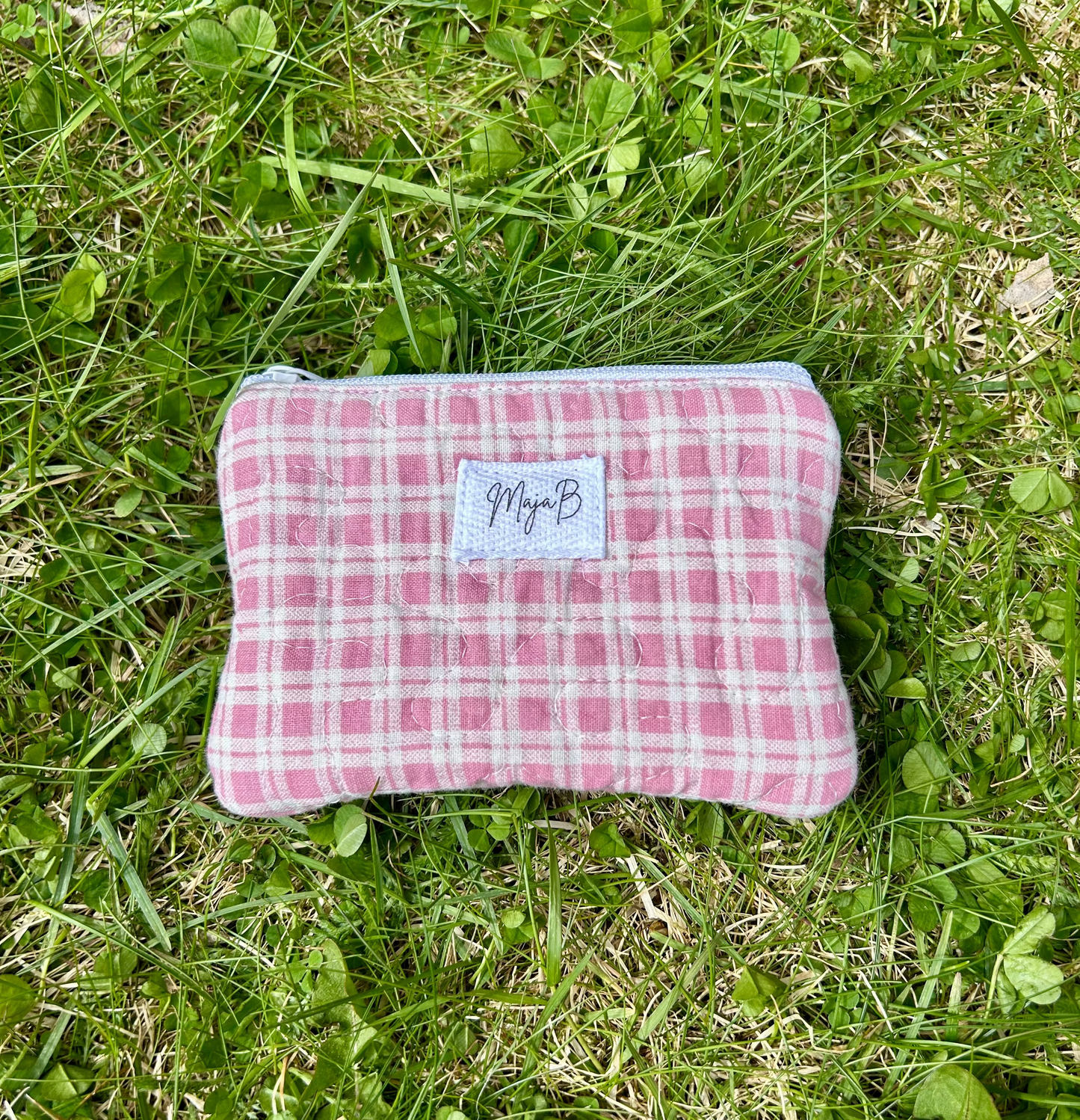 Pink small pouch