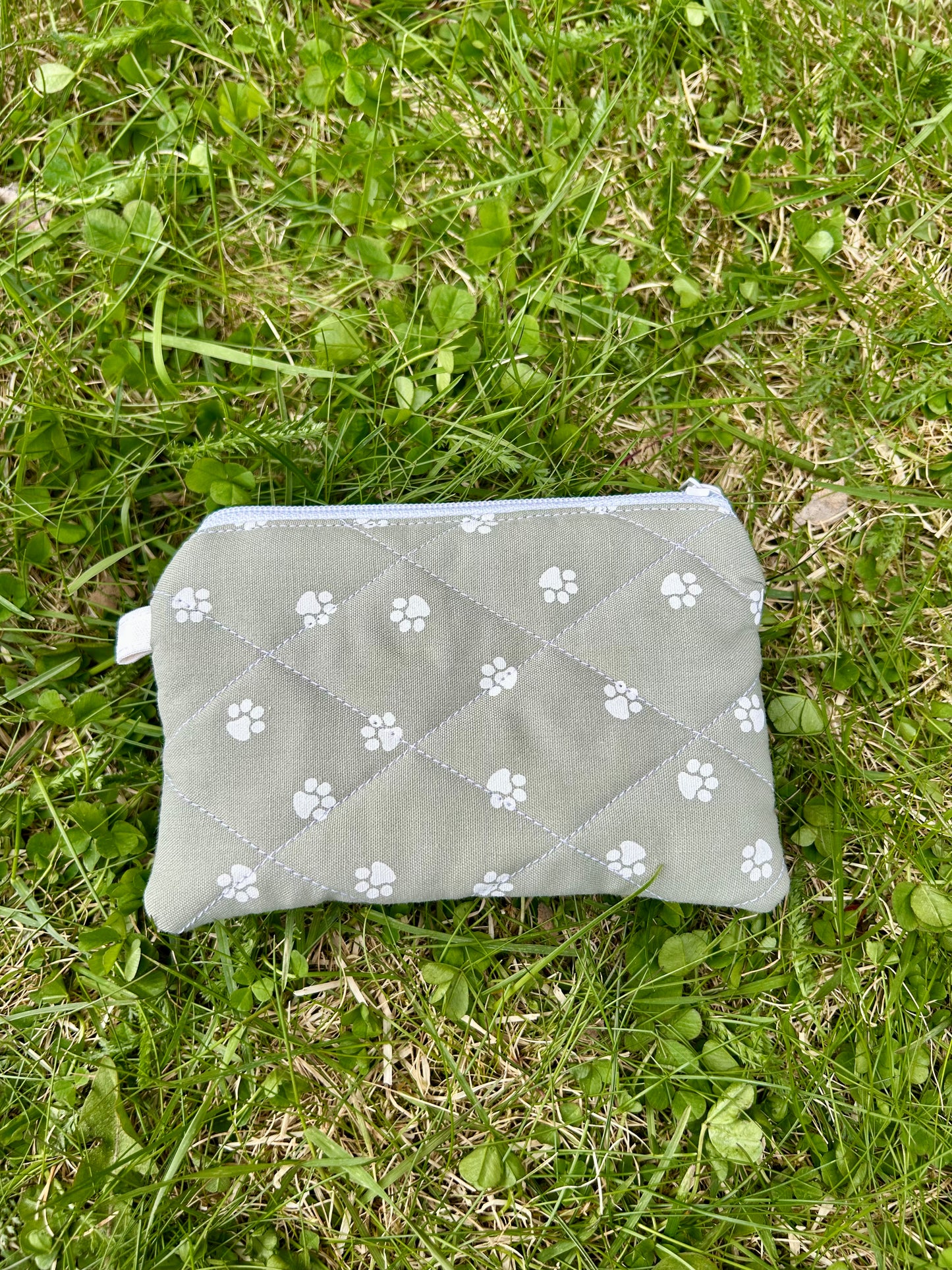 Green Paws keychain wallet
