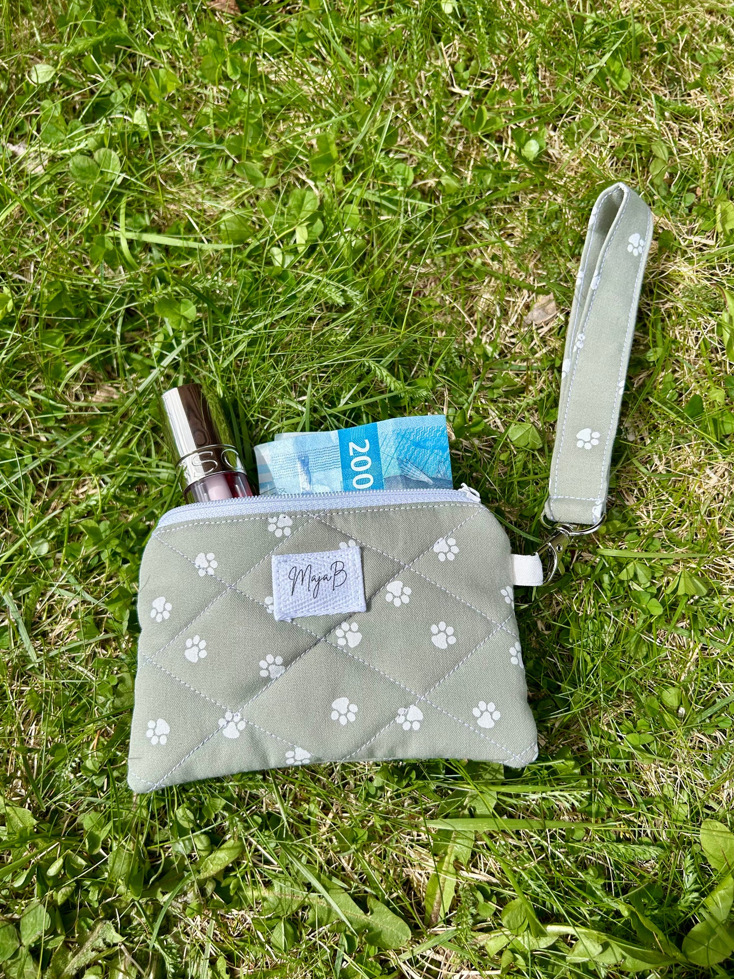 Green Paws keychain wallet