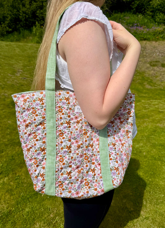 Sand Blossom tote bag with attached straps