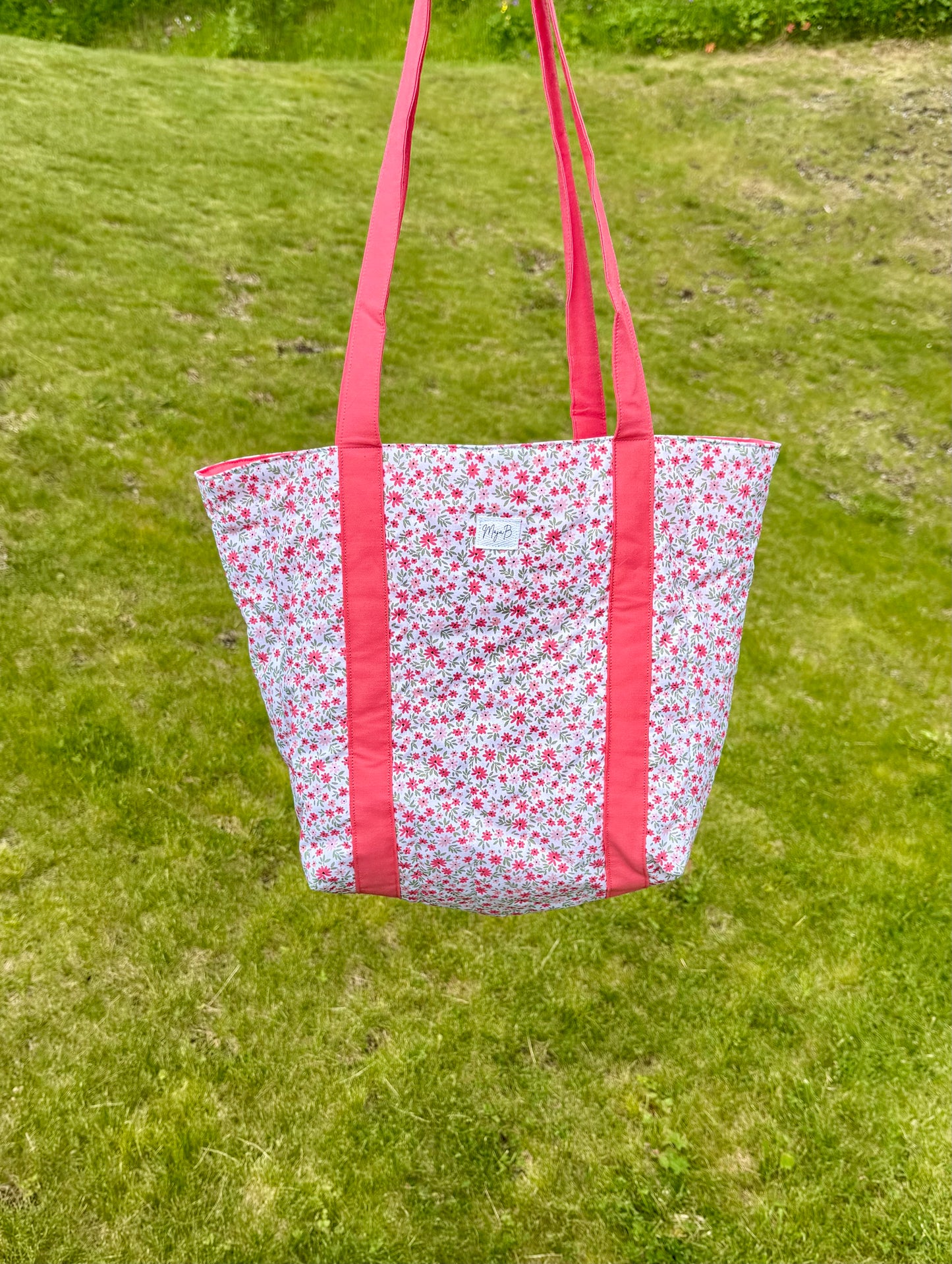 Daisy tote bag with attached straps