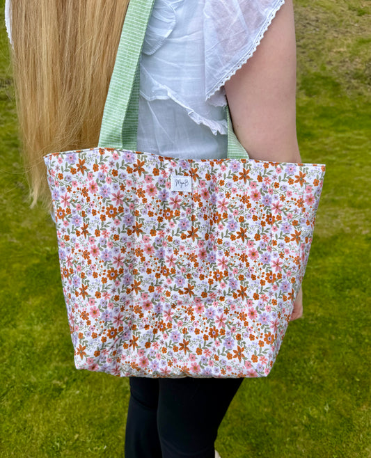 Sand Blossom tote bag