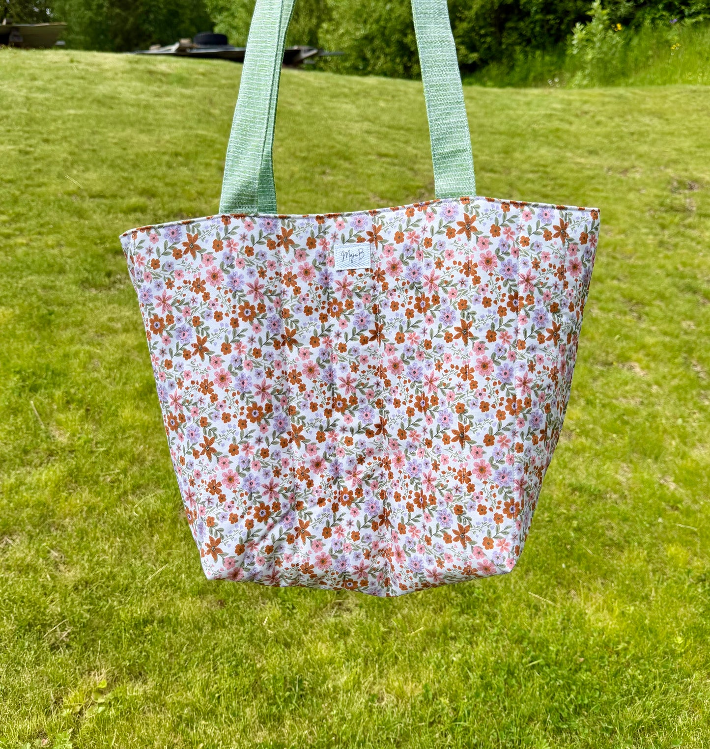 Sand Blossom tote bag