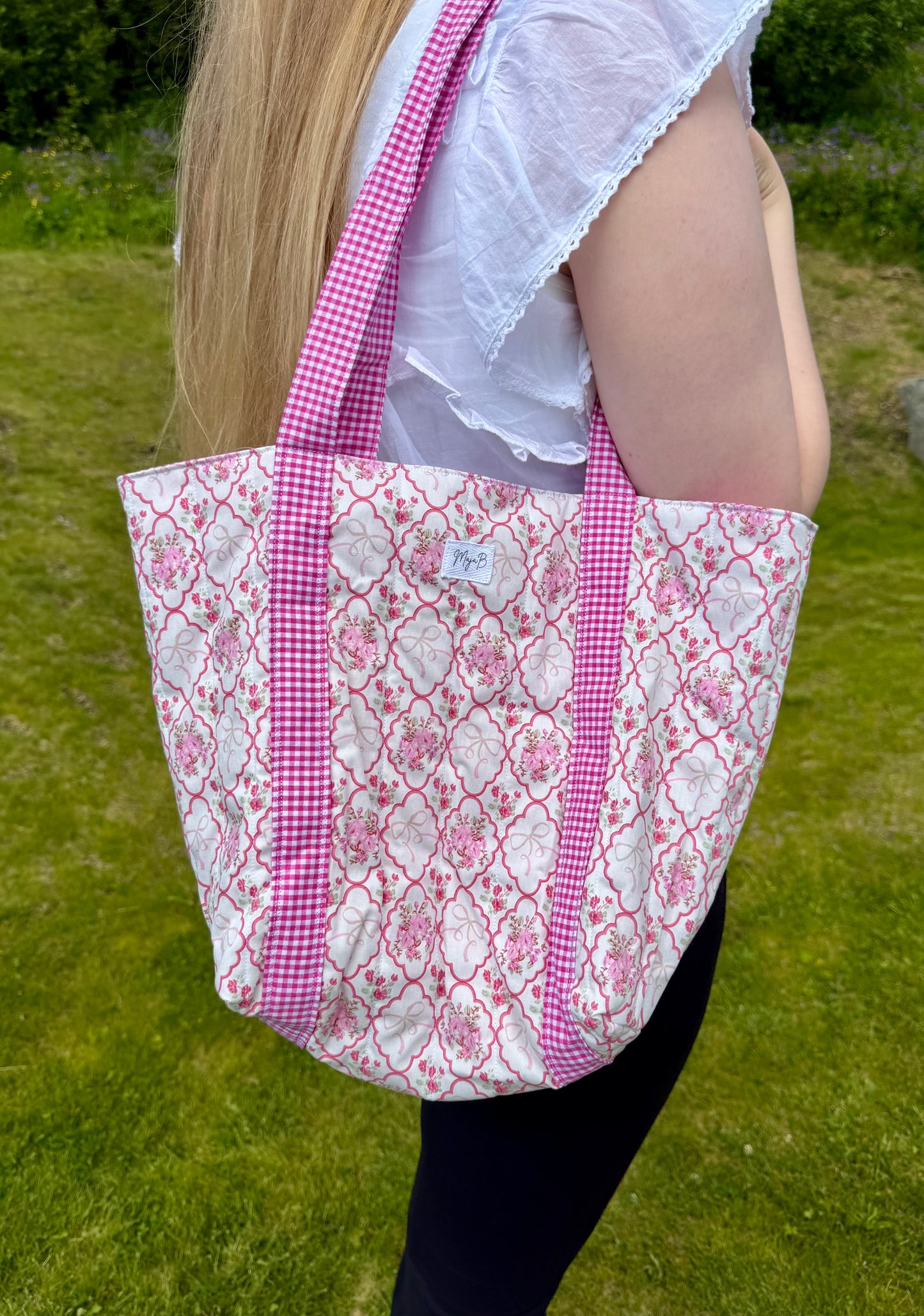 Pink Floral Bow tote bag with attached straps