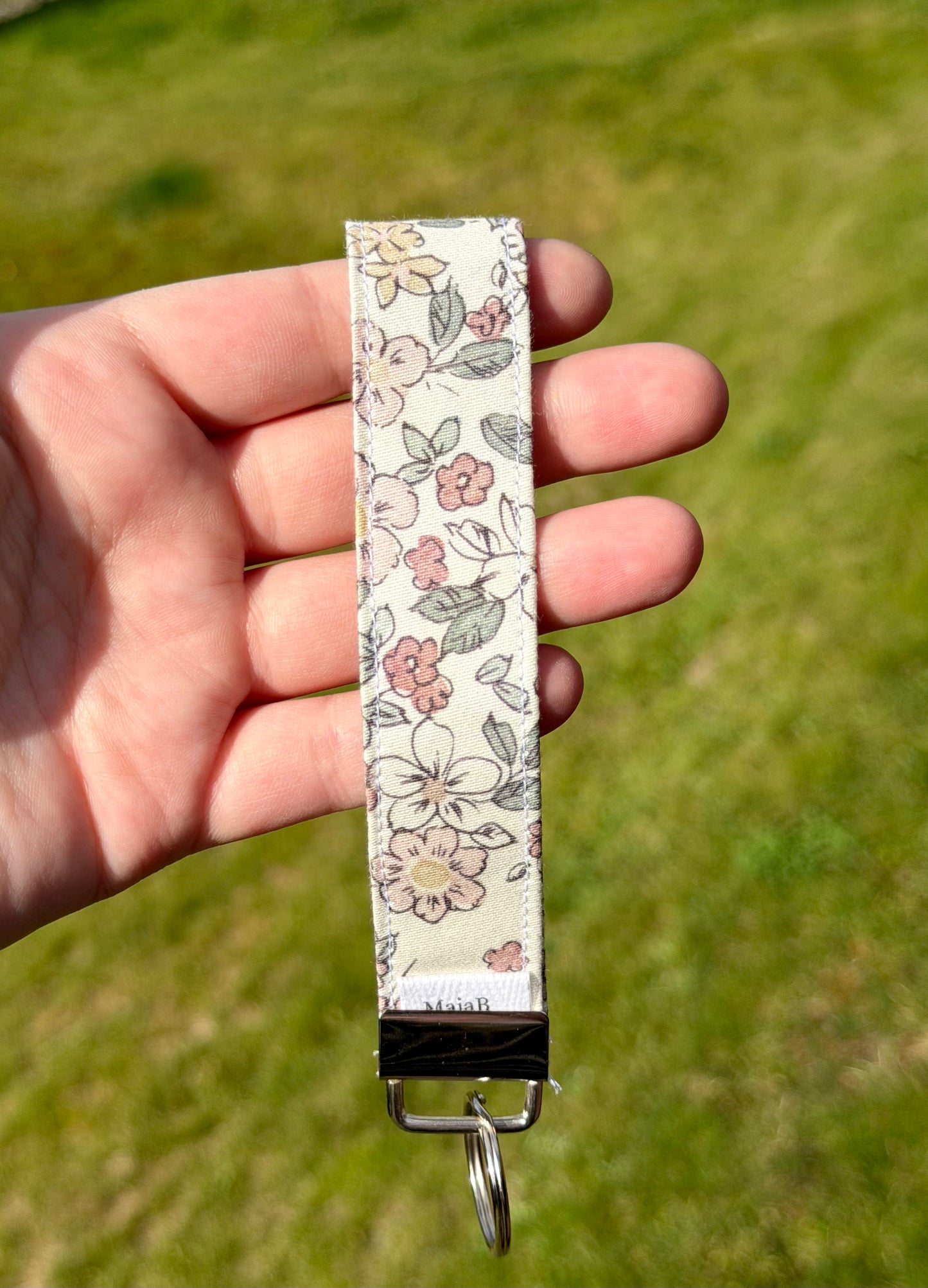 Beige Floral nøkkelring